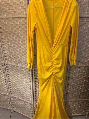 Yellow Long Sleeve V-Neck Ruched Maxi Dress
